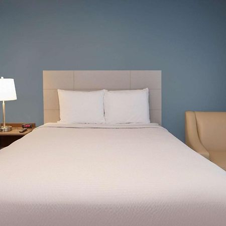 Woodsping Suites Washington Dc East Arena Drive Lake Arbor Kültér fotó