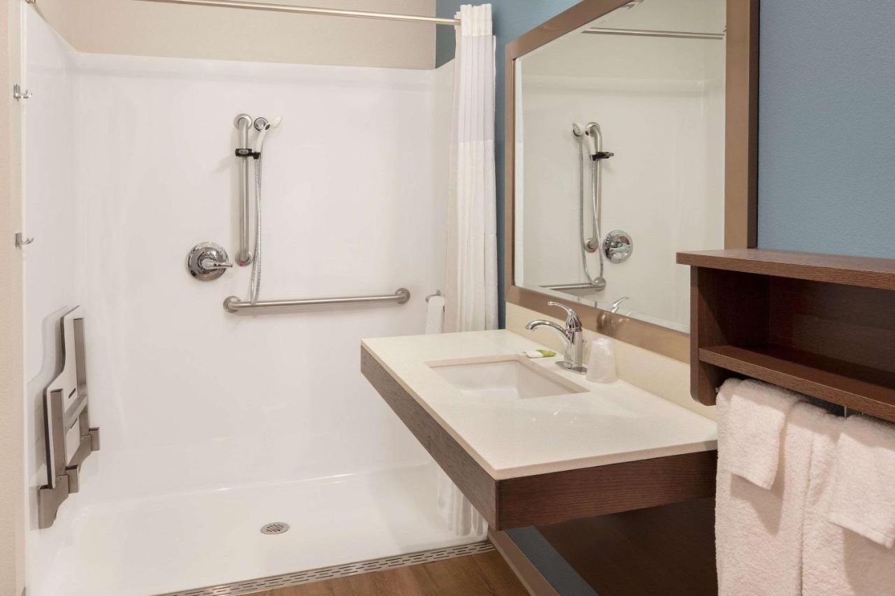 Woodsping Suites Washington Dc East Arena Drive Lake Arbor Kültér fotó
