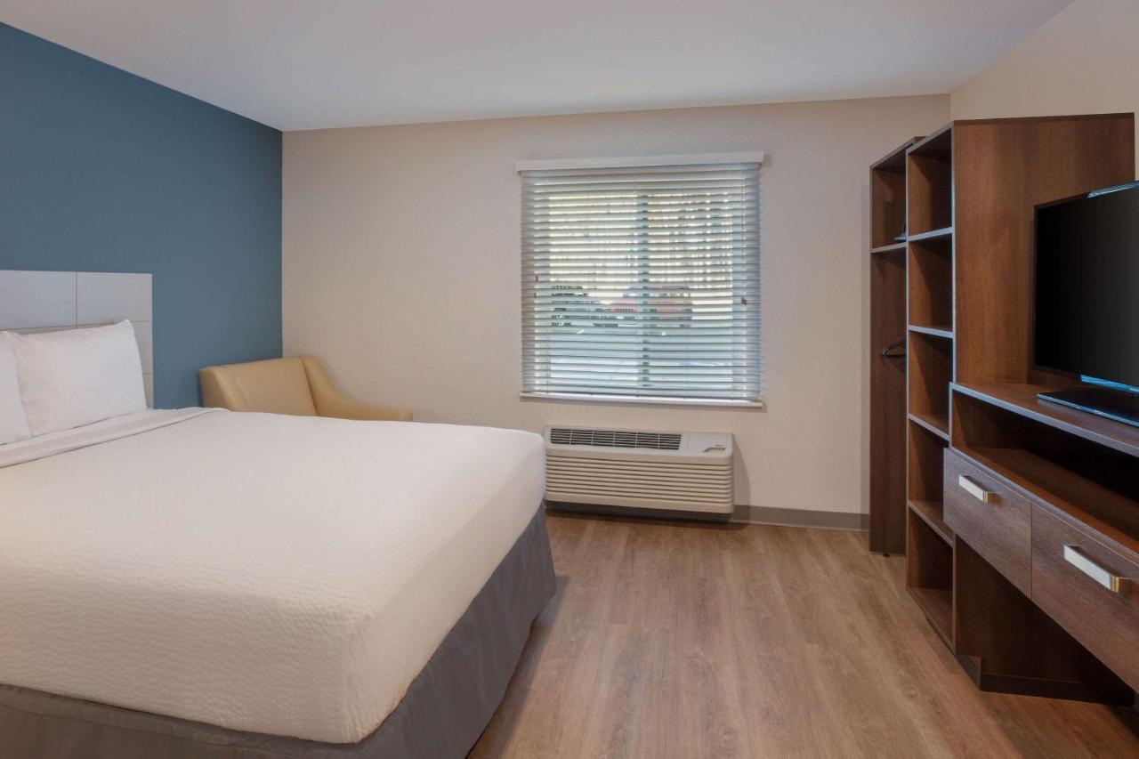 Woodsping Suites Washington Dc East Arena Drive Lake Arbor Kültér fotó