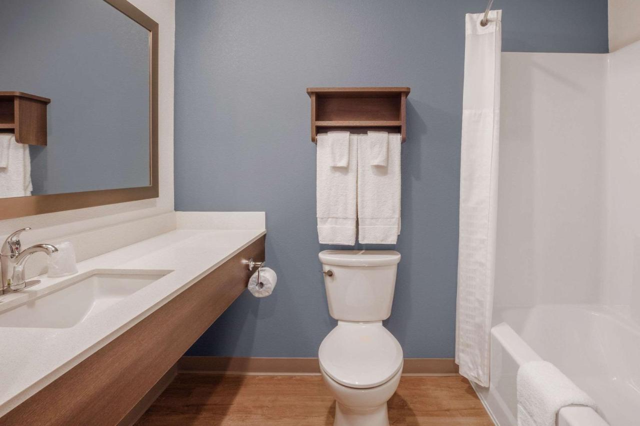 Woodsping Suites Washington Dc East Arena Drive Lake Arbor Kültér fotó